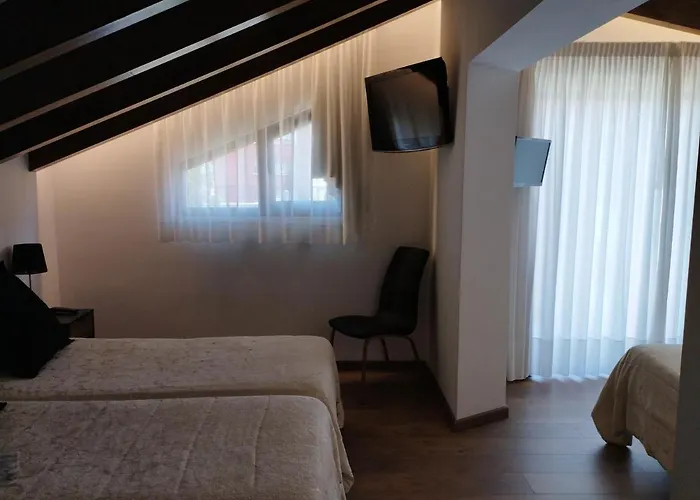 Torre De Quintana بيت ضيافة