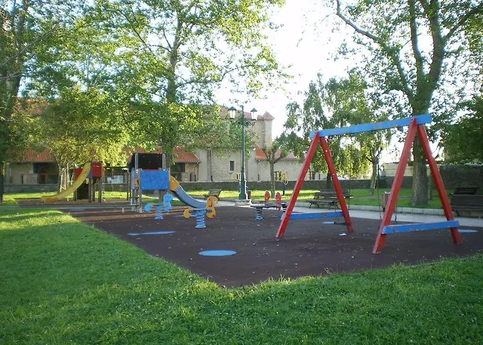 Torre De Quintana 3* سوانثيس